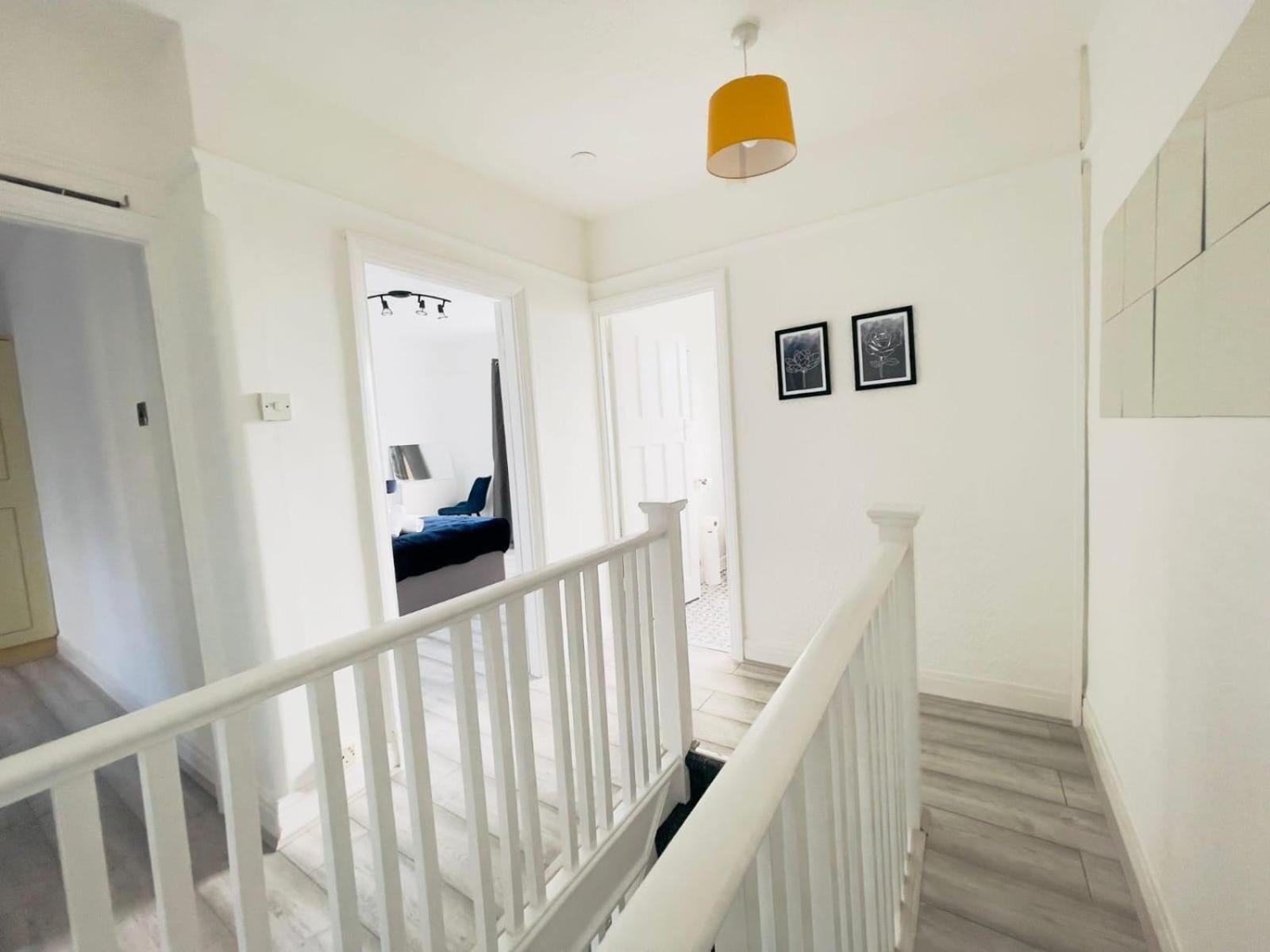 Sariyu Space Luton Hotel Luton  Ngoại thất bức ảnh